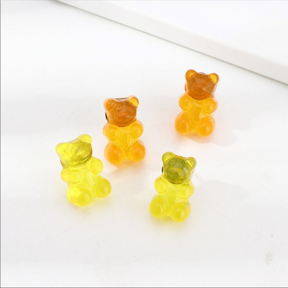 GUMMY BEAR STUD EARRINGS
